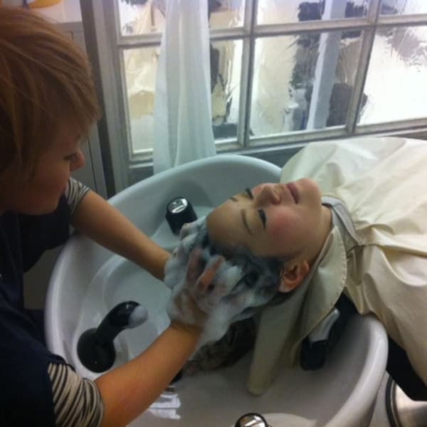 個室でTOKIOヘッドスパ|carre' hair