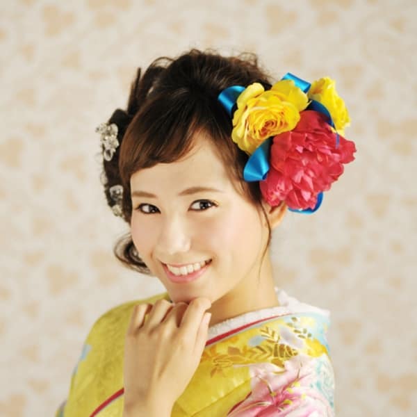 予約殺到！みんなより可愛く目立ちたいアナタに必見の卒業式と成人式！|Surely