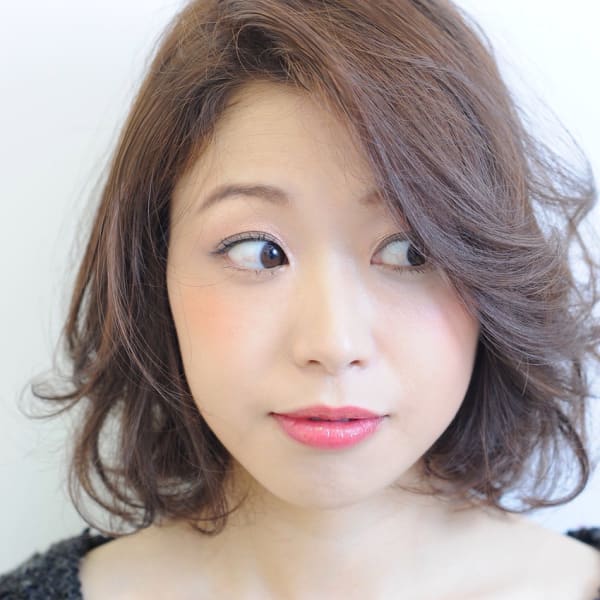 透明感の艶カラー♪夏に蓄積したダメージ毛にトリートメントカラーの提案を☆|Hair Salon aLotta 長浦店