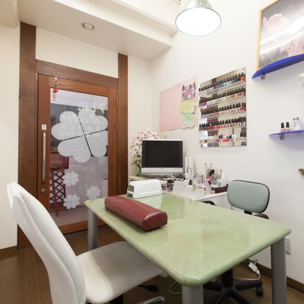 キャリア19年の実力を、贅沢に貸切り空間で！|el color