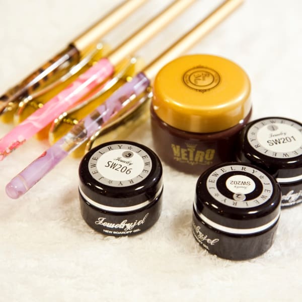 「ジェルネイル＝自爪傷み」と思っていませんか？徹底した【ケア】に力を入れています☆|Nail Tendre