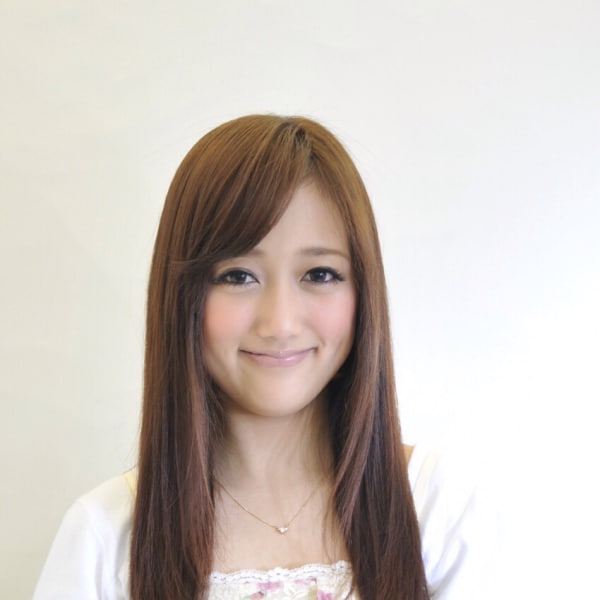 ストレートはヘアデザインに合わせて髪のクセ・うねりを自然なストレートに仕上げます。|Hair Salon aLotta 長浦店