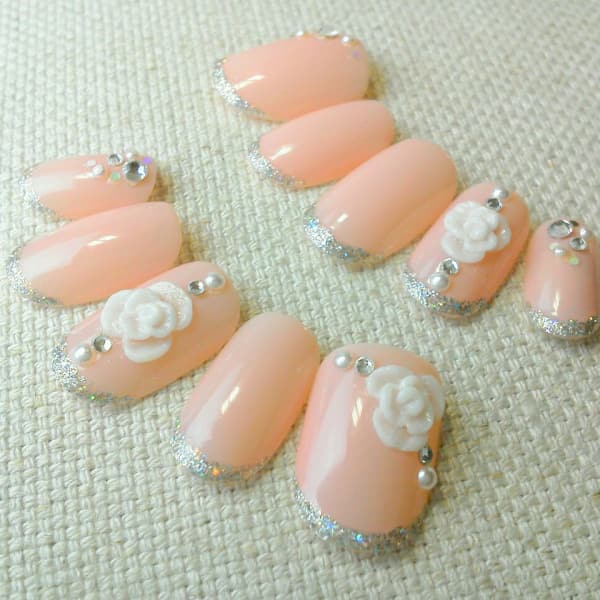 一生に一度のウェディングをネイルでもっとハッピーに❤|Leafull nail