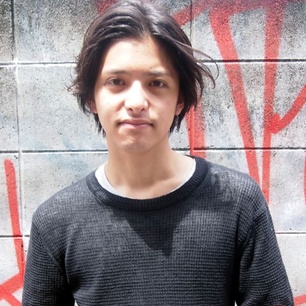 【OZON】クセ毛の扱いでお悩みの男性に朗報!!気になる箇所を伸ばします。|OZON