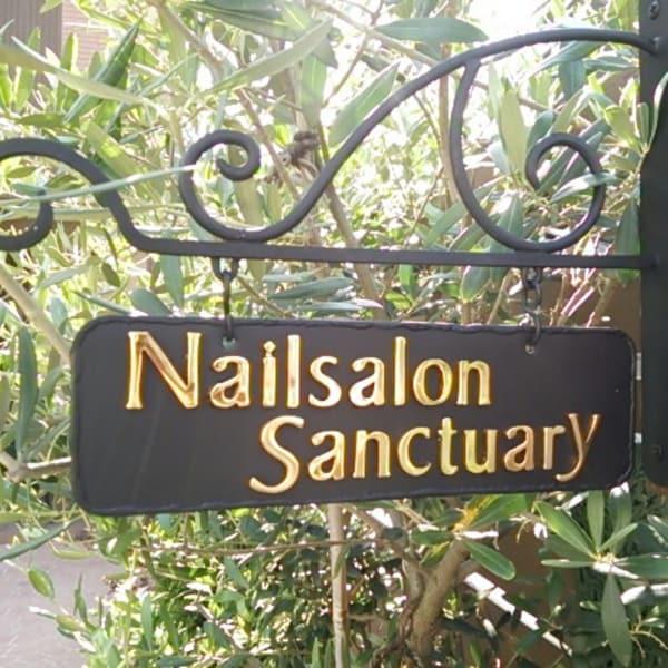 健康な爪を育てながら、おしゃれを楽しむ隠れ家サロン|Nailsalon　Sanctuary