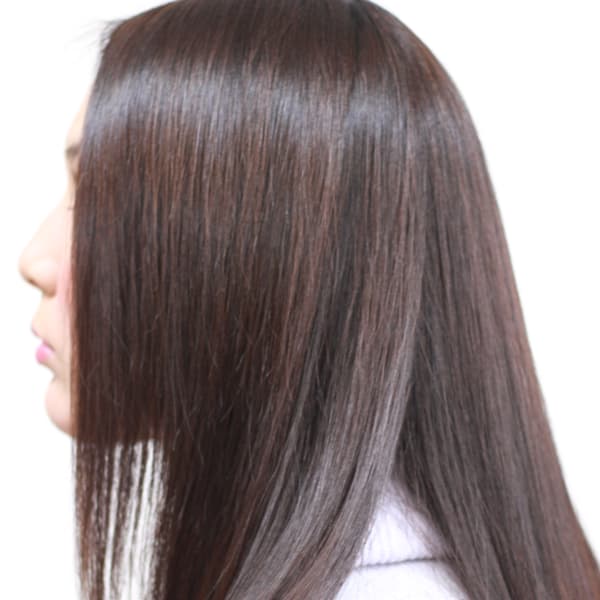 まっすぐな髪形にしたい場合には、縮毛矯正やストレートパーマをしてヘアセットをする|Dh-HAL Ve'nus 金沢文庫店