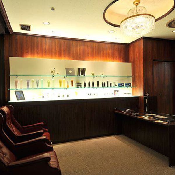 メンズネイルケアが人気!|ヘアサロン大野 ホテルニューオータニ ザ・メイン店