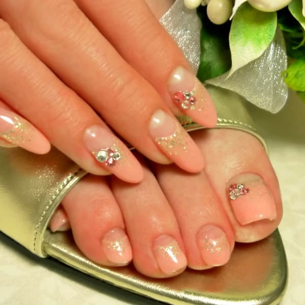 【マツエク＆ネイルの同時施術OK★】自爪に優しくモチ&仕上り◎マツエク＋ネイル 《¥12,800》|Eternity Total Beauty Salon