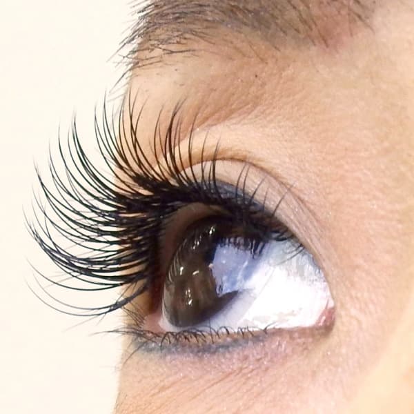 丁寧なカウンセリングで初めての方も安心★【高級セーブル】オフ込★エクステ120本　￥3,980|Plaisir