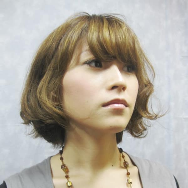 平日限定☆スタイル・ダメージなど悩みがある方へ！艶カラー+カット+集中ケアTr ￥7,500|carna hair