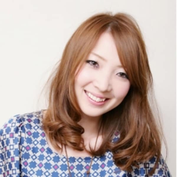 髪に優しく潤いたっぷりな薬剤使用で発色&持ちも◎|rice paddy