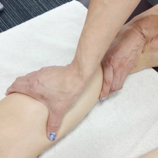 全身のリンパの巡りが滞るとむくみやコリ・冷えの原因に★|あくあまりん