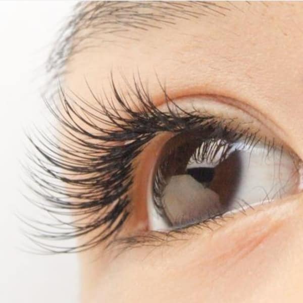 【練馬駅北口すぐ】目元の総合プロデュース|【BE CARE(ビィケア)】 まつ毛エクステ&眉毛