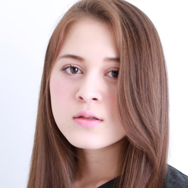 縮毛矯正orストレート　髪への負担は最小限に。必要な部分に必要なだけスタイリストとご相談頂けます！|PARADISO le・plus