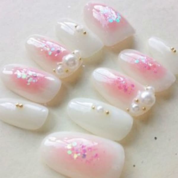 白で統一されたシンプルな店内とスタッフの自然な心遣いで癒されながら、指先の綺麗を叶えませんか？ |Nail Salon Le ciel