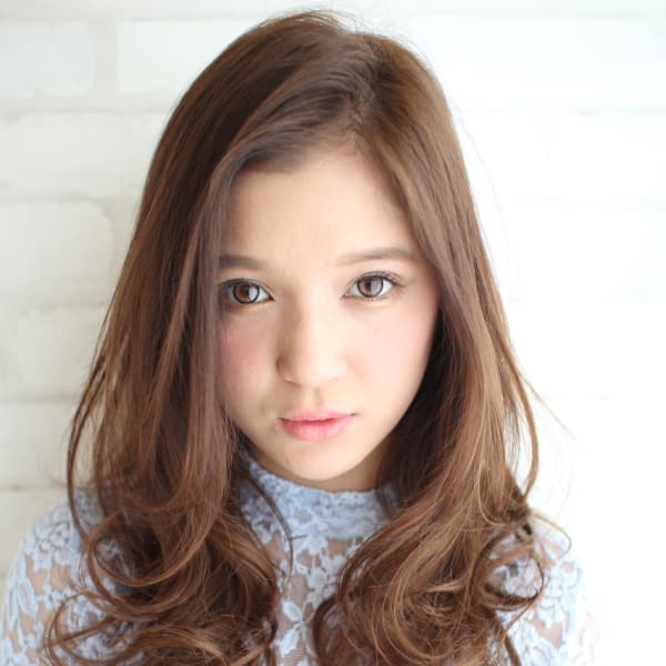 痛ませず、柔らかいパーマ提案|full bloom