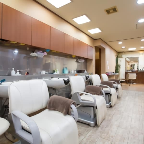 【年中無休】髪をいたわり本物を求める30代からの大人の美容室♪|HAIR FUSION IZAWA