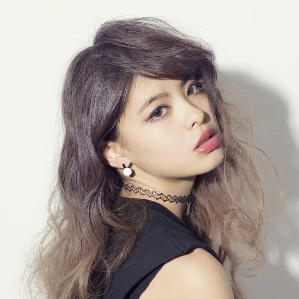 デザインカラーが得意なサロン|NUDE COLOR