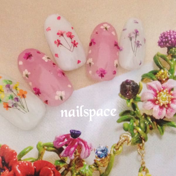 パラジェル登録サロン【コンテスト受賞】オフ込☆何度でも使える!!シンプルから華やかまで選べる|ネイルスペース 蒲田