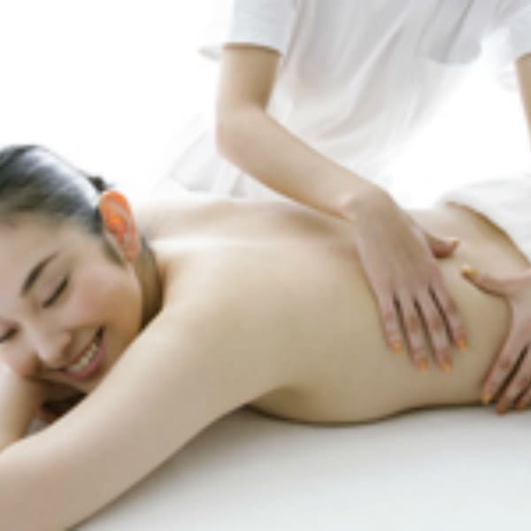 お客様の特別な日のために、よりキレイに輝くようお手伝いいたします☆|ESPOIR