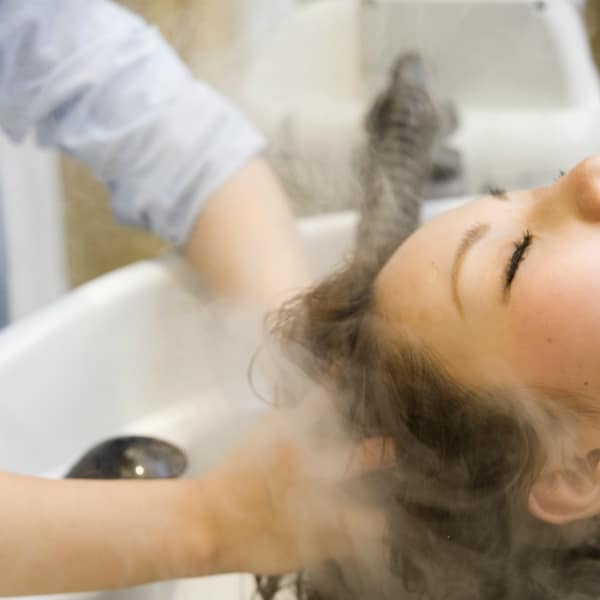 上質なツヤとまとまりで大人の魅力UP☆潤いも、ツヤも逃がさない！誰もが振り返る美髪へ♪|La Luce