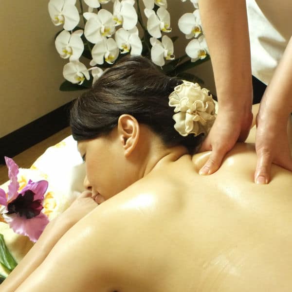 肩コリや疲れの解消におススメクーポンも用意!|身心楽リラクゼーション