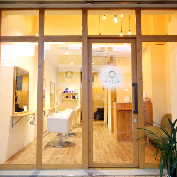 ヘアカラー剤が豊富でお客様一人一人、違った髪質から悩みに合わせてご提案できるサロン♪|Ope'ra