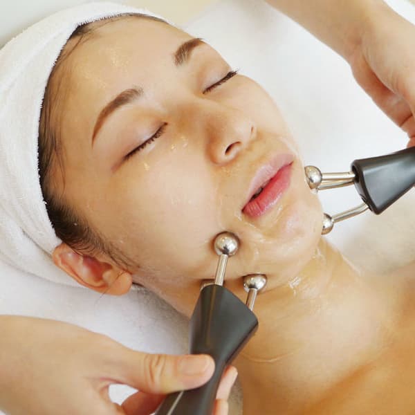 新導入！フェイスビートダンスで小顔に！！|イーズ イオンモール筑紫野店