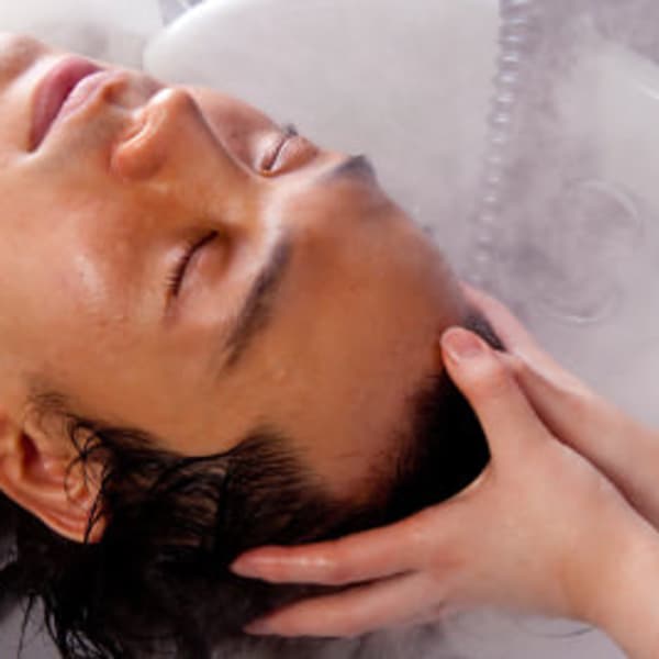 男性が気になるお悩みにお答えします。抜け毛・薄毛・細毛など気になってきたら早いうちのケアを!|IGREK PARIS 練馬店