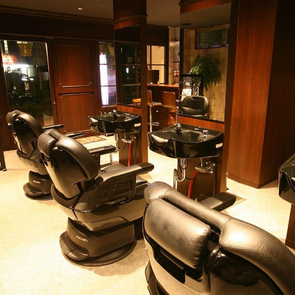 KINGSMANカットコース ¥4,700 がオススメ|KINGSMAN TOKYO BARBERSHOP　多摩センター本店