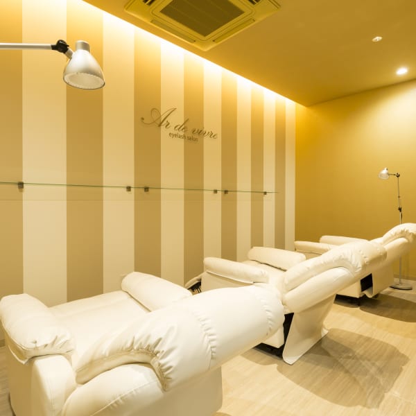 落ち着いた雰囲気の店内でゆっくりとお過ごしください|Ar de vivre -Eye- TOYAMA