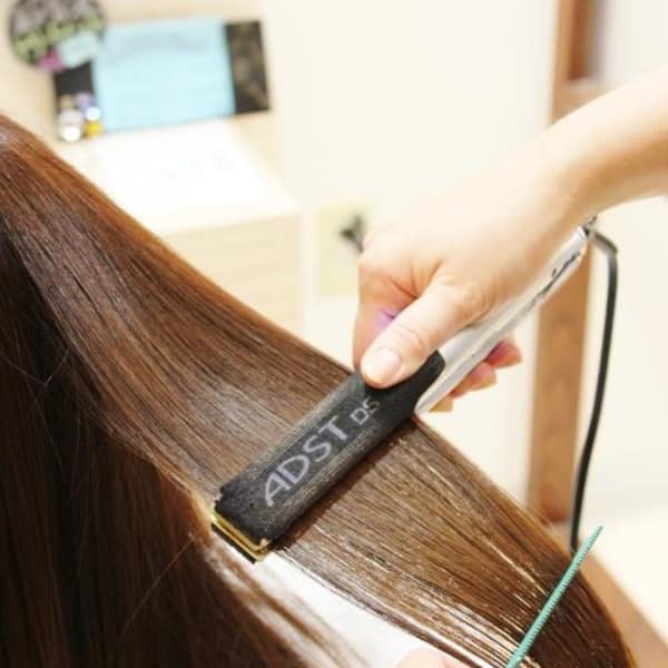 髪の主成分“タンパク質”を入れ込みながらの施術で、美ストレートが叶う♪|atelier visse