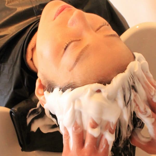 ヘッドスパが自慢のサロン|aluss with AKROS omotesando