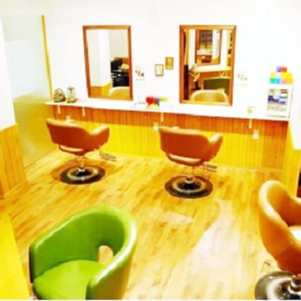 アットホームな店内で男性もリラックス出来て居心地抜群◎|TETRA hair