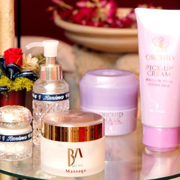 ハリウッド化粧品の高級スキンケア。厳選したこだわりの商材で上質な輝く美肌を実現します。|【ホテルシェアサロン】美肌育成サロン Lafrange