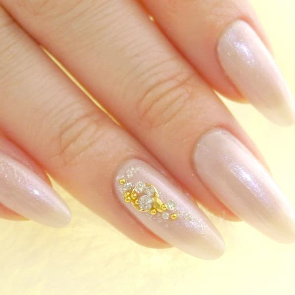 ダイヤモンドネイルが出来る『f'bloom Prellia』|f'bloom Prellia