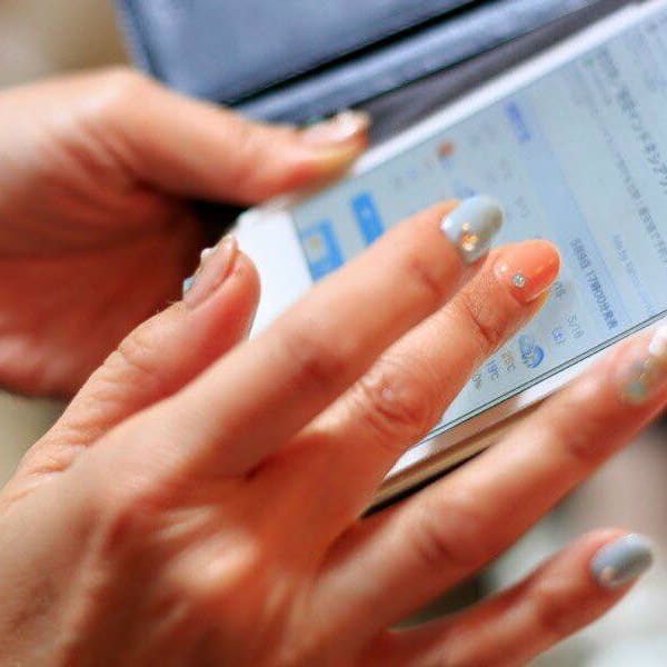 “TIARA(ティアラ)”で思わず目を惹く魅力的な指先に・・|TIARA