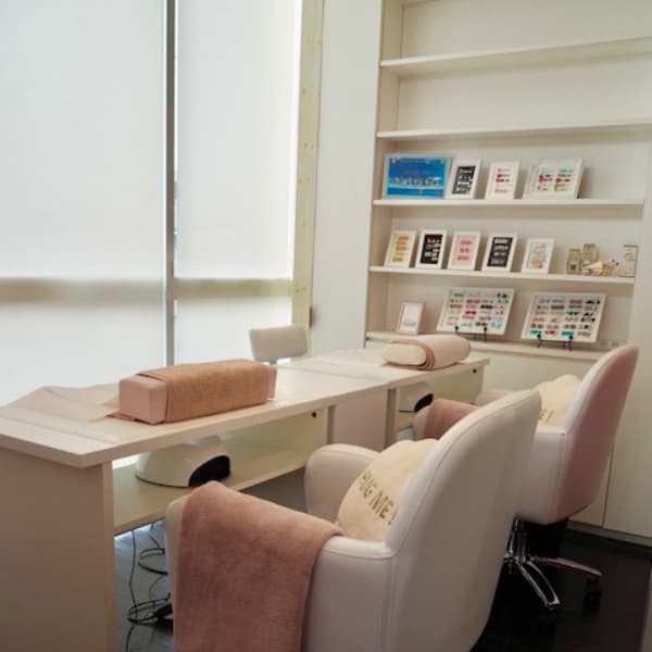 大人の女性を彩る大人可愛いネイルデザイン多数！ゆっくりくつろげる上質空間も◎|arp hills