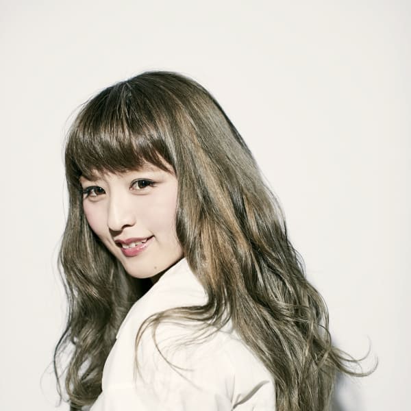 話題のイルミナカラー『光色』+パーソナルCUT【¥10,800】|real DG