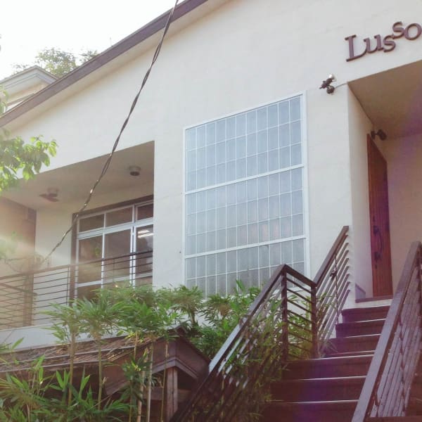 大人女子の心を癒すアンティーク調のプライベート空間-。organicのスパや薬剤で髪にも心にも贅沢な|Lusso