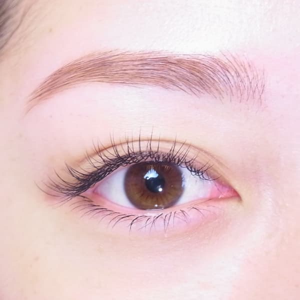 現役ヘアメイク監修でアカぬけ美人眉に 美眉スタイリング 3800で品と清潔感を兼ね備えた美人眉へ Blue Eyes Tokyo ブルーアイズトーキョー のこだわり特集 ネイル まつげサロンを予約するなら楽天ビューティ