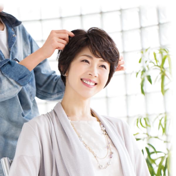 ウィッグ・ヘアピース|ブロードヘアー アキラ