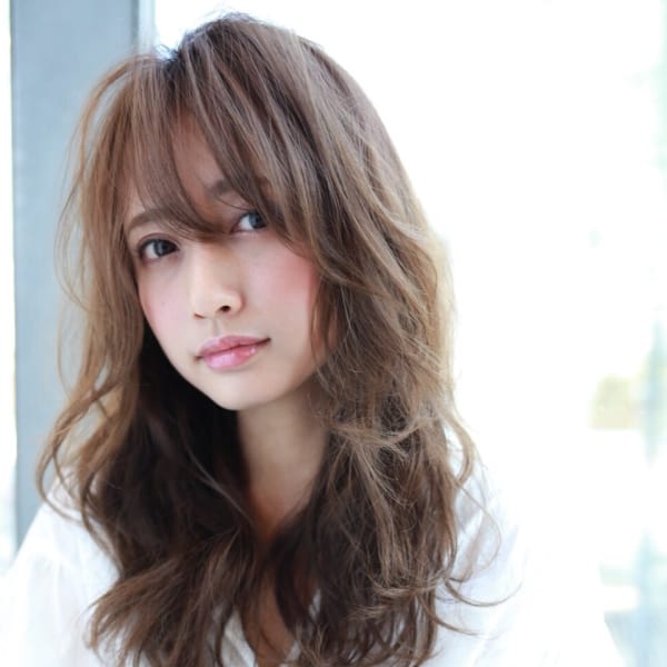 透明感あふれるケアカラー。外国人風のグレージュカラーも◎顔色をぐっと良く魅せるカラーも自由自在!|quint:neolive ネオリーブ 自由ヶ丘