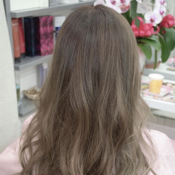 外国人風カラー、グレージュカラーならおまかせください♪|Secret Garden 三宮店