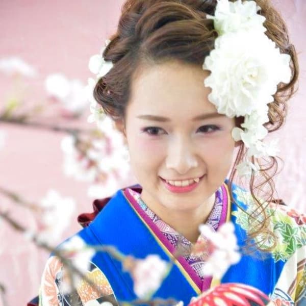 成人式着付け+ヘアセット　14,700円【税込】|Blooming Beauty Stage