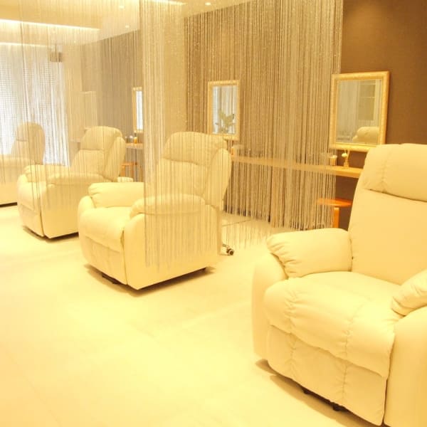 ★早朝7時~夜23時まで年中無休★|【マツエク・まつげパーマ・眉毛】My ALL 新宿東口店