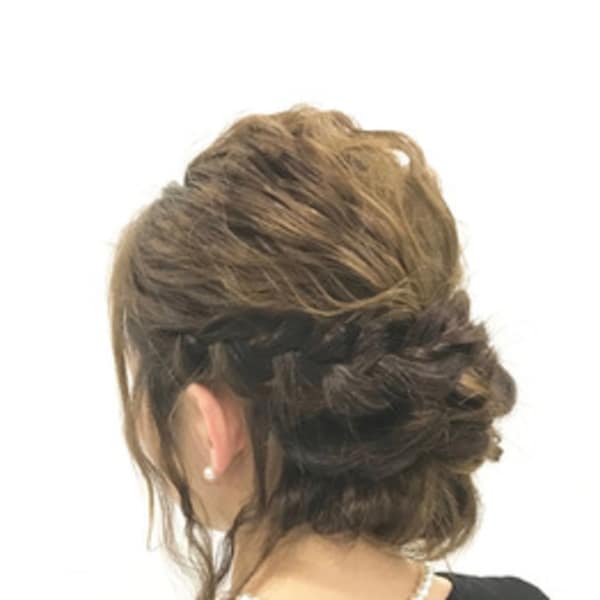 【特別な日に、シーンに合わせて♪】ヘアセット3900円|CREA hair urban 本店