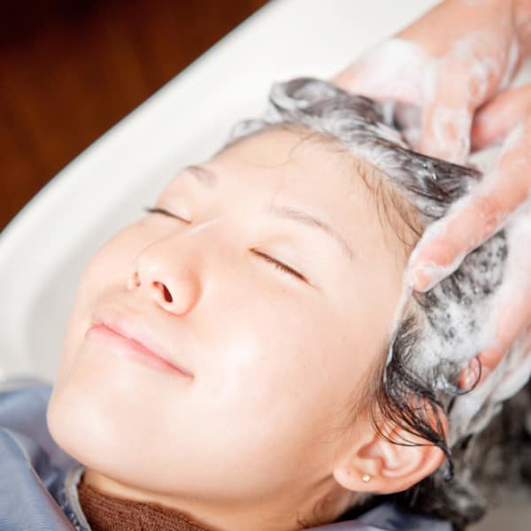 傷んだ髪・頭皮をしっかりケアしませんか?フルフラットシャンプー台で癒しのひと時を◎|hair salon Tiare