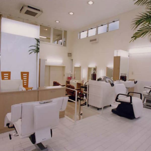 一人ひとりに合わせた薬剤で、うるツヤストレートに・・・♪|T's HAiR INAGAKI