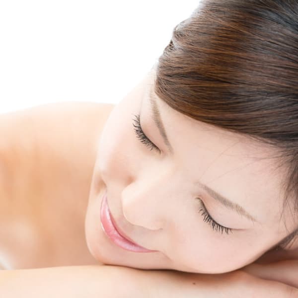 当サロンのリピーター様は通えば通うほどお化粧が薄くなり、やがてお粉だけで過ごされる方がほとんどです。|神戸エステサロンyuri